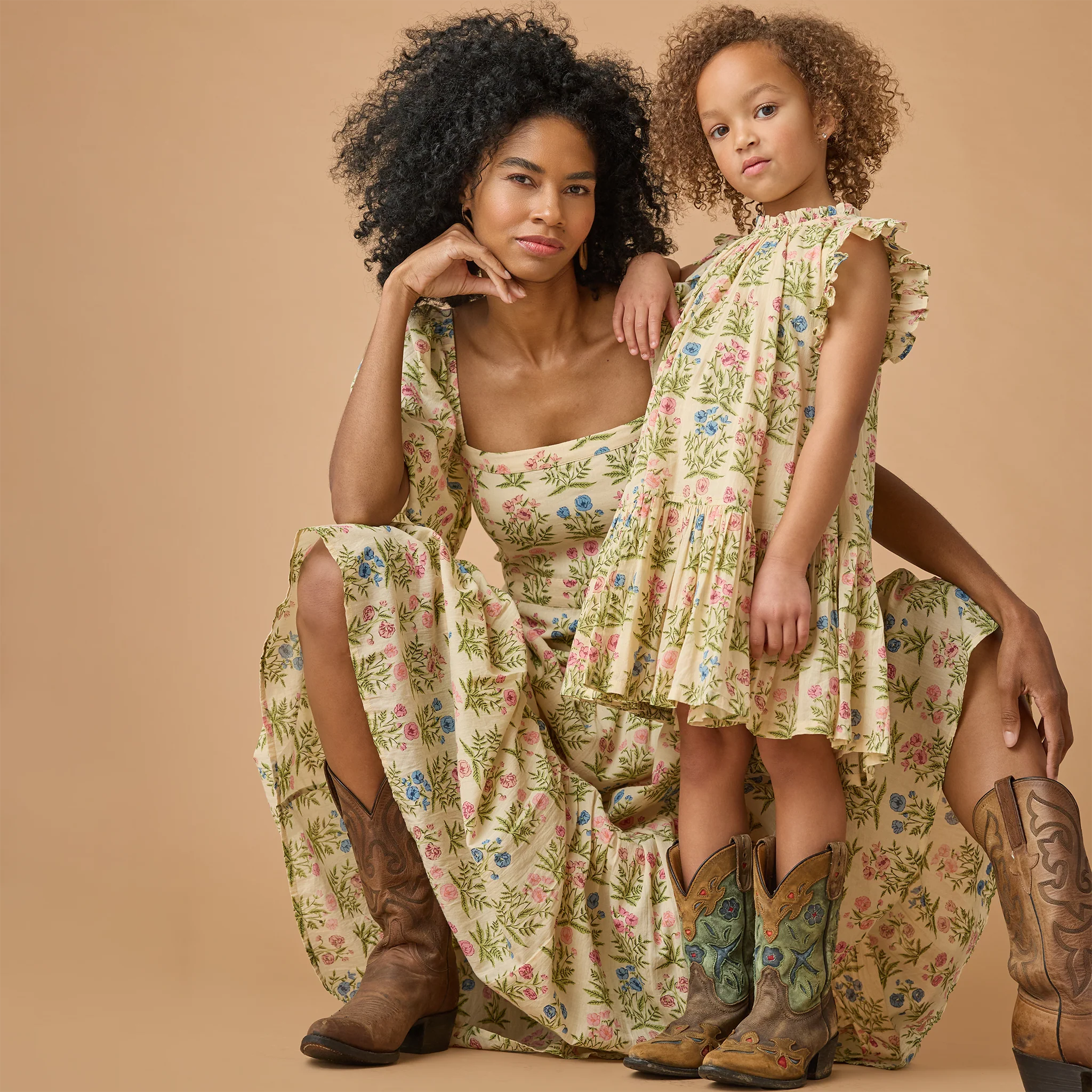 Womens Marilyn Bell Sleeve Dress - Leafy Floral - Image 4